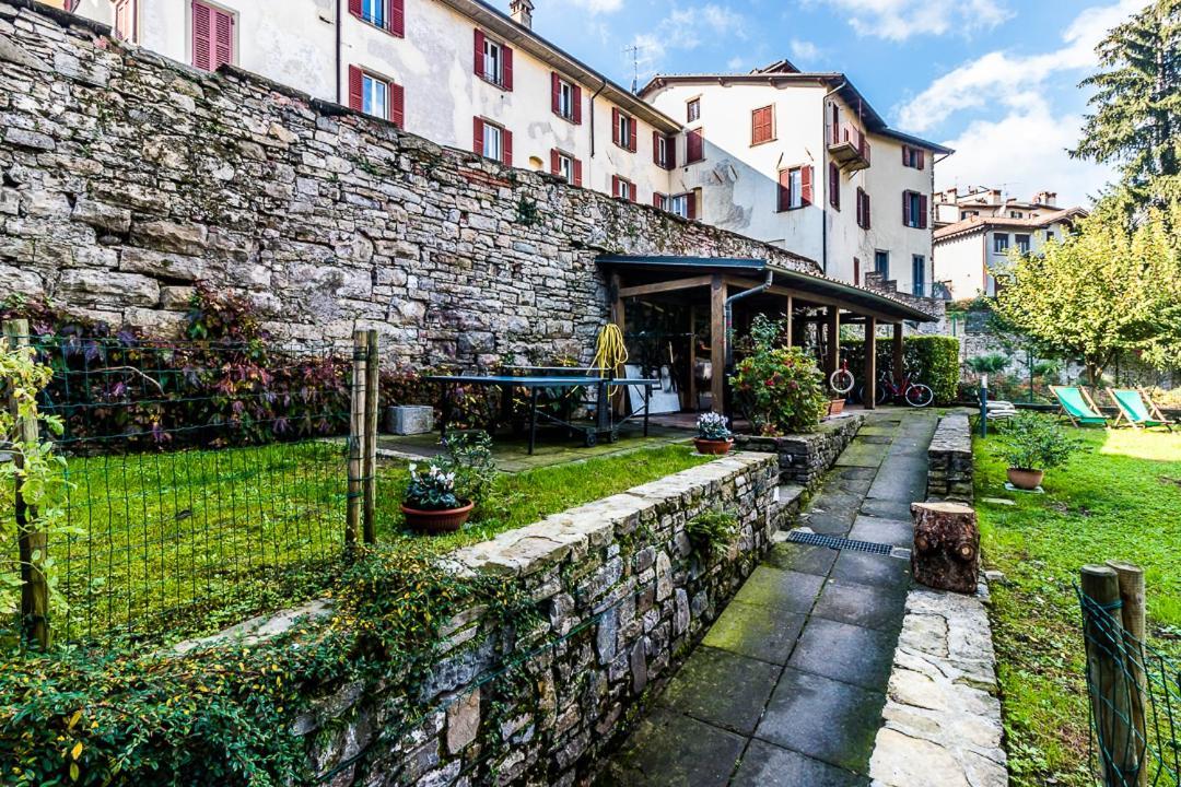 B&B Entro Le Mura Bergamo Exterior photo